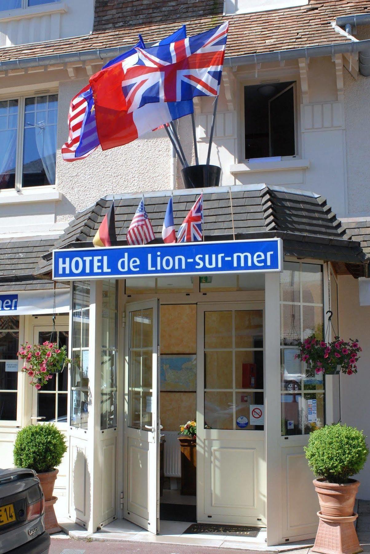 Hotel De Lion Sur Mer ภายนอก รูปภาพ